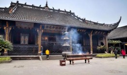 爆料南京寺庙网友视频,网友视频曝光惊人内幕